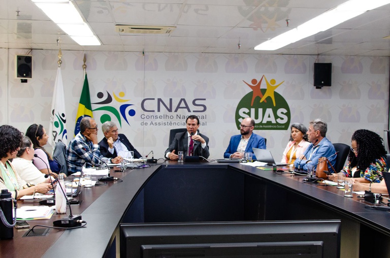 Governo Federal Impulsiona Economia Solidária no PIB Brasileiro, Afirma Ministro Luiz Marinho Imagem do artigo