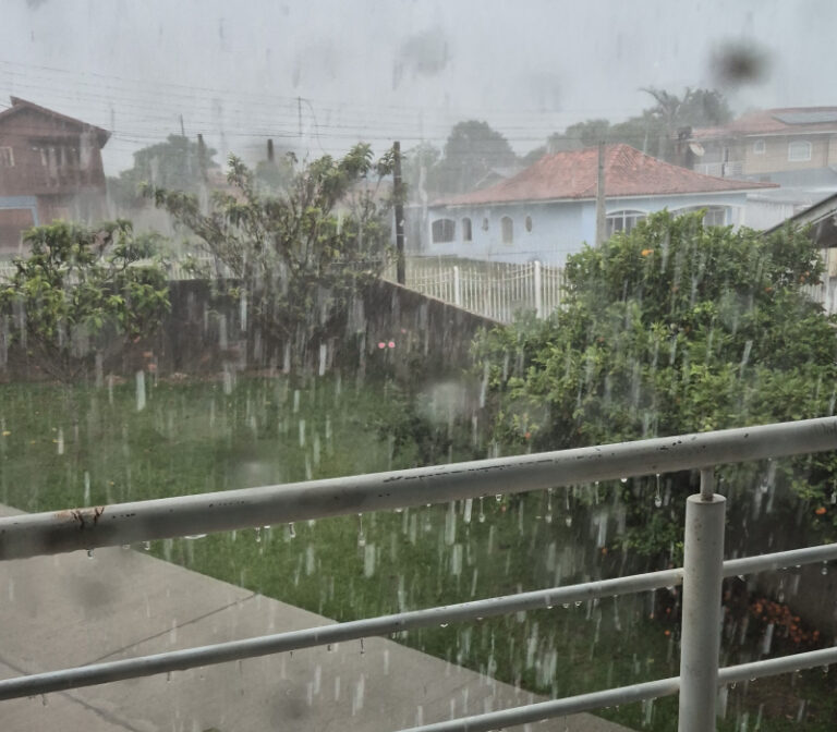 Chuva Intensa em Lages Causa Alagamentos e Transtornos aos Moradores
