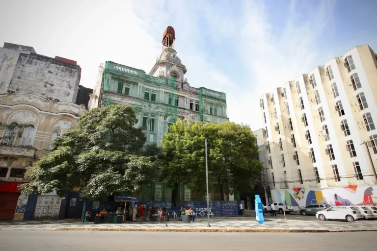 Governo de Pernambuco Inicia Licitação para Restauro da Antiga Sede do Diário de Pernambuco