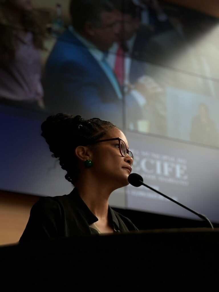 Jô Cavalcanti Surge como Candidata ao Senado: Uma Alternativa de Enegrecimento