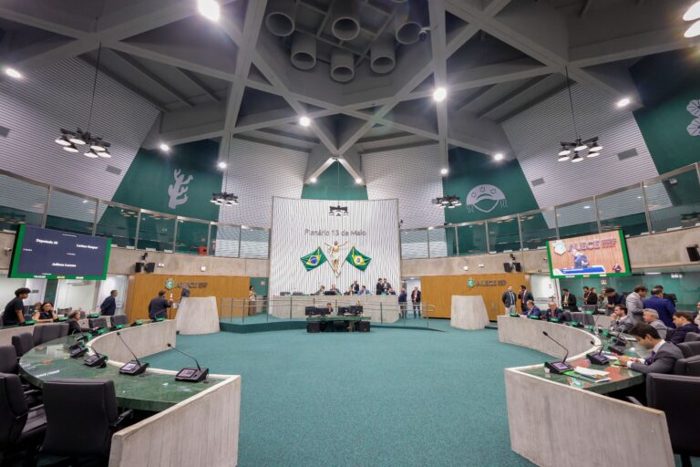 Principais Leis Aprovadas em 2025: Impacto na Politica Cearense