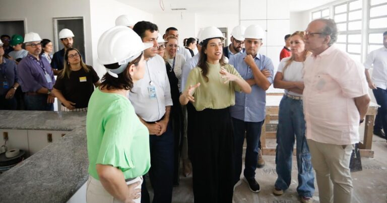 Raquel Lyra supervisiona R$ 60 milhões em reformas no Hospital da Restauração