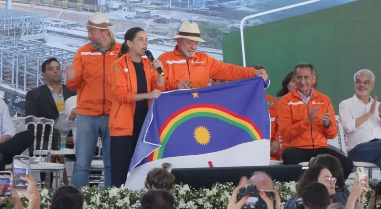 Retrospectiva 2025: Transformações Econômicas no Brasil e em Pernambuco