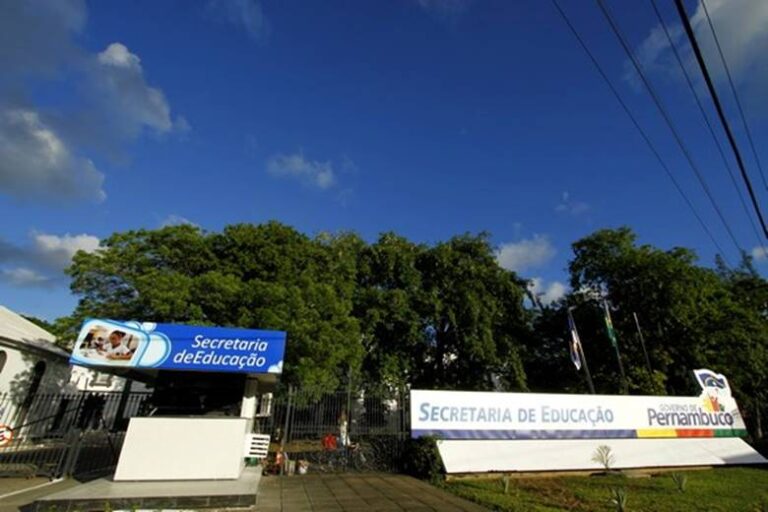 SEE Oferece 5.850 Vagas em 11 Cursos Técnicos EAD Semipresenciais em Pernambuco