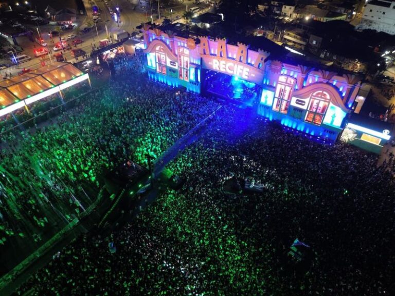 Virada Recife 2026: Milhares se Reúnem para Festas de Música no Segundo Dia