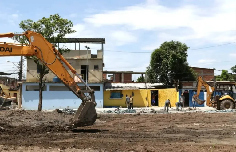 Cidades Bilionárias: Riqueza Não Garante Qualidade nos Serviços Municipais Cidades Bilionárias: Riqueza Não Garante Qualidade nos Serviços Municipais