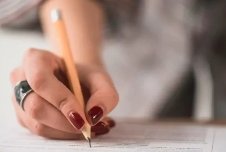 Concursos em PE: Mais de 1.000 Vagas com Salários de Até R$ 4,8 Mil