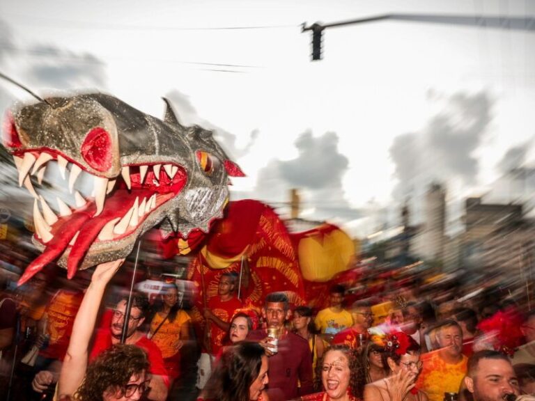 Domingo de Pré-Carnaval no Recife: Celebrações e Tradições Culturais