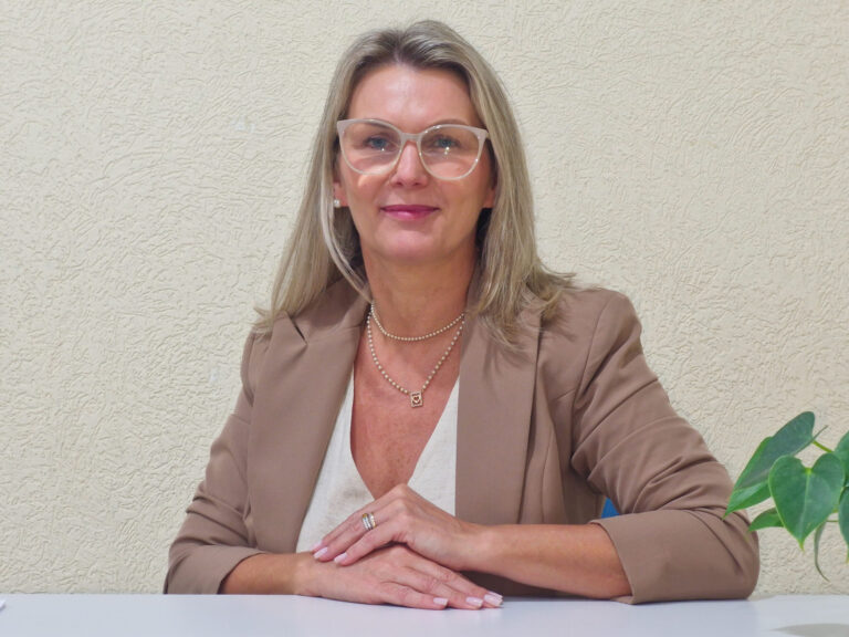 Doutora Ana Paula Rudolf Assume a Secretaria de Educação em Navegantes