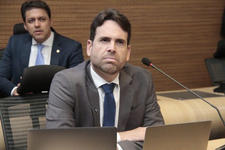 Eduardo Moura Propõe Certificação para Estabelecimentos que Vendem Bebidas Alcoólicas em Recife