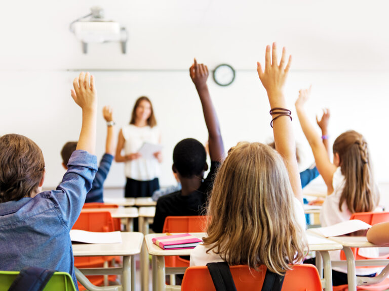 Escola mais cara do Nordeste oferece ensino bilíngue com mensalidades de faculdade