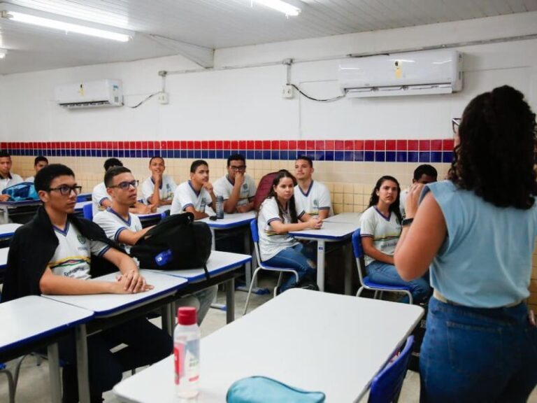 História de Pernambuco: Disciplina Obrigatória na Rede Estadual de Ensino em 2026