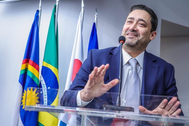 Impeachment: Quando um Instrumento Sério Se Torna Propaganda Eleitoral