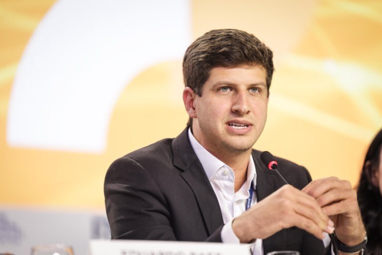 João Campos Critica 'Oportunismo Político' em Pedido de Impeachment Relacionado a Concurso Público