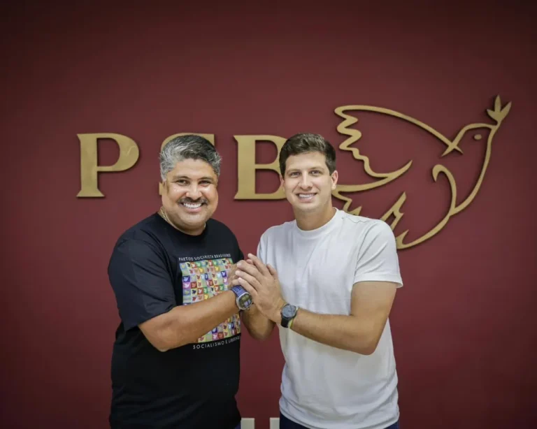 João Campos Lança Pré-Candidatura de Rinaldo Júnior a Deputado Federal João Campos Lança Pré-Candidatura de Rinaldo Júnior a Deputado Federal