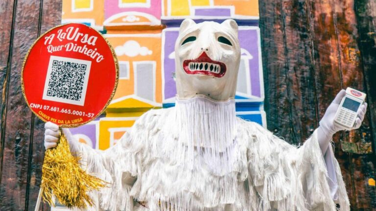 La Ursa d’O Bonde: Carnaval Popular e Cinema se Encontram no Recife Antigo La Ursa d’O Bonde: Carnaval Popular e Cinema se Encontram no Recife Antigo