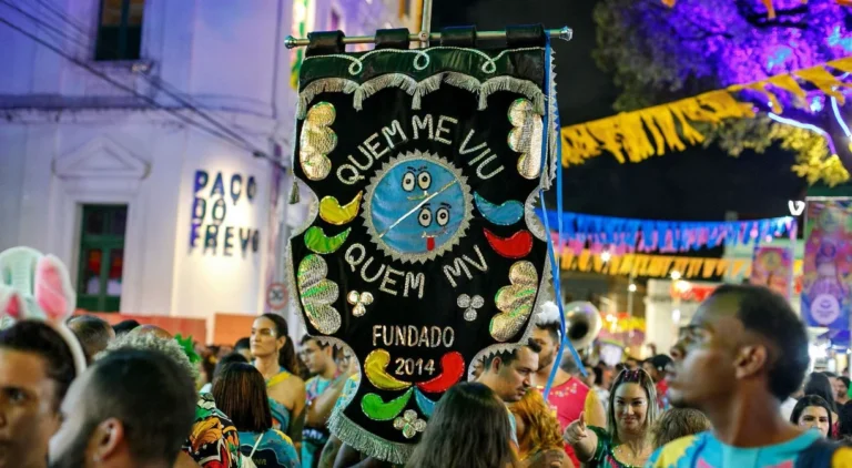 MV Leva Patusco e a Estética de Chico Science à Praça do Arsenal em Prévia Gratuita MV Leva Patusco e a Estética de Chico Science à Praça do Arsenal em Prévia Gratuita