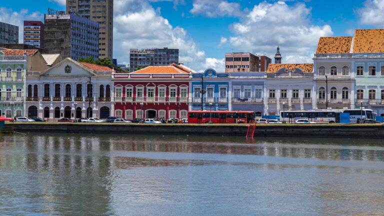 Recife: A Capital Pernambucana Que Une Rios e Tecnologia em 2026