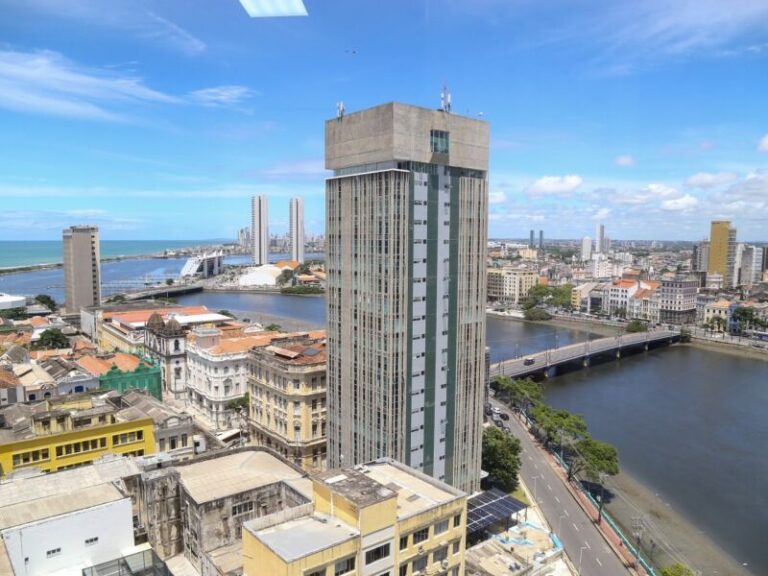 Recife: Oportunidades em Alta para Engenheiros de Inteligência Artificial