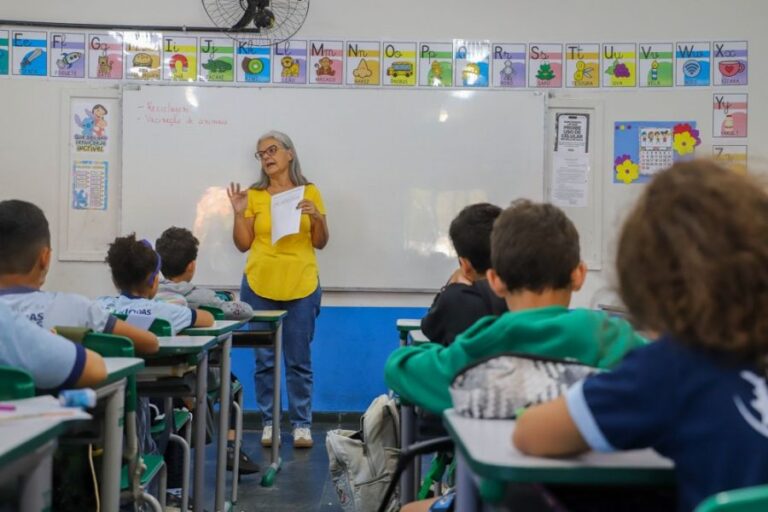 Rio das Ostras: Processo Seletivo na Educação oferece 651 vagas temporárias