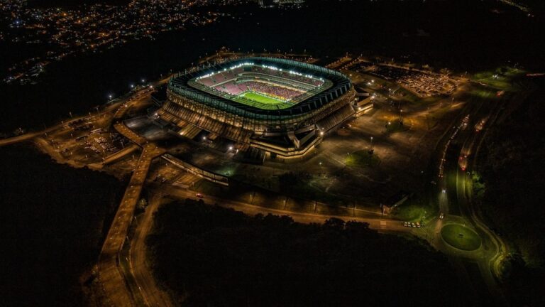 Suspensão do Jogo: Arena Pernambuco Cancela Partida entre Santa Cruz e Defensa y Justicia Suspensão do Jogo: Arena Pernambuco Cancela Partida entre Santa Cruz e Defensa y Justicia