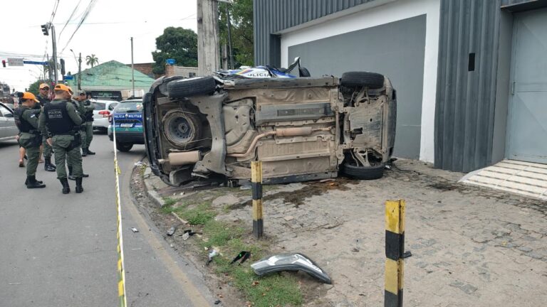 Tragédia no Recife: Policial morre e outro fica ferido em acidente de viatura