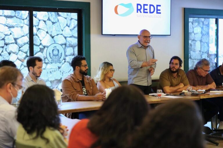 Alfredo Gomes é Lançado como Pré-Candidato ao Governo de Pernambuco pela Rede Alfredo Gomes é Lançado como Pré-Candidato ao Governo de Pernambuco pela Rede