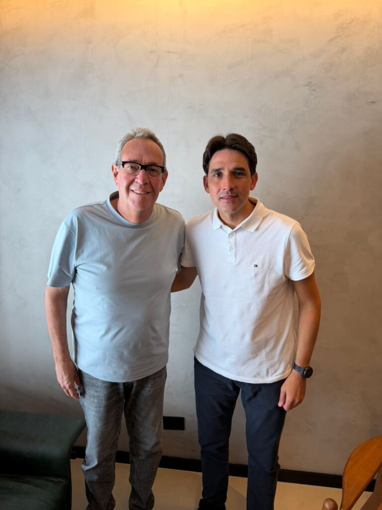 Álvaro Porto e Silvio Costa Filho Debatem Futuro Político de Pernambuco em Reunião no Recife