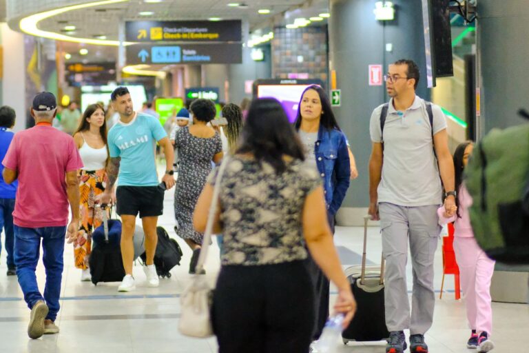 Argentinos lideram turismo internacional em Pernambuco com 310% de crescimento em 2026