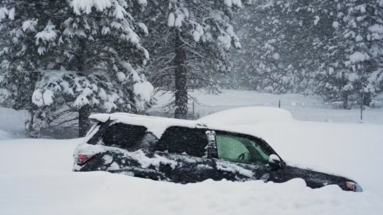 Avalanche na Califórnia: Nove Esquiadores Desaparecem em Terreno Perigoso Avalanche na Califórnia: Nove Esquiadores Desaparecem em Terreno Perigoso