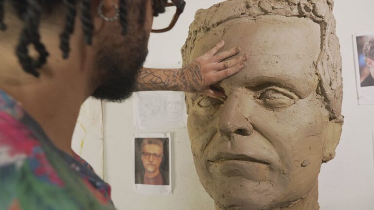 Do Barro às Ladeiras: O Fascinante Processo dos Bonecos Gigantes de Olinda Do Barro às Ladeiras: O Fascinante Processo dos Bonecos Gigantes de Olinda