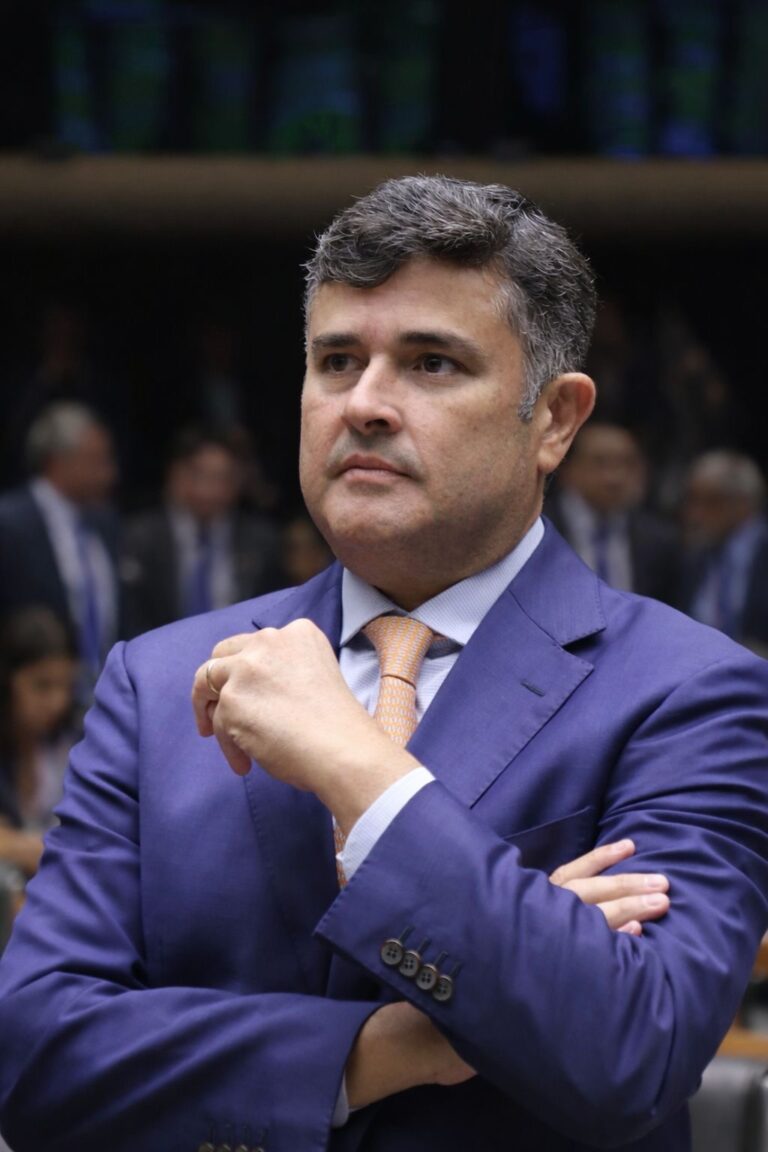 Eduardo da Fonte Lança Proposta para Acelerar Votação de Projetos de Saúde na Câmara dos Deputados
