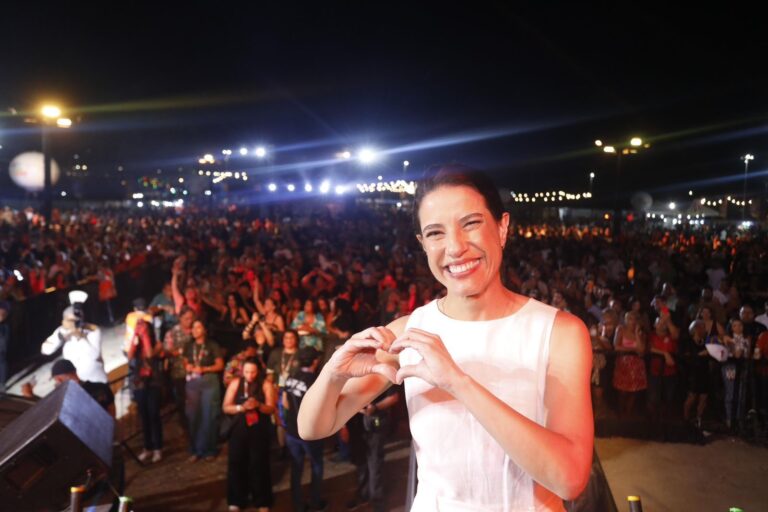 Festival Pernambuco Meu País: Grande Celebração Musical Pré-Carnavalesca em Recife