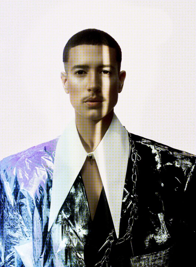 Fitti Lança Show Que Celebra o Estilo 'Trans-Nordestino' de Ney Matogrosso