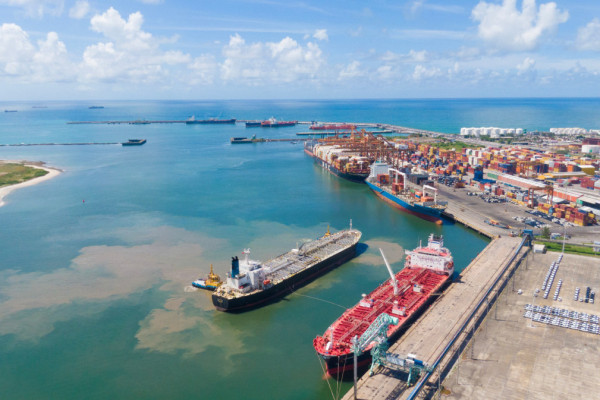 Portos Brasileiros Alcançam Recorde de 1,4 Bilhão de Toneladas em 2025 Portos Brasileiros Alcançam Recorde de 1,4 Bilhão de Toneladas em 2025