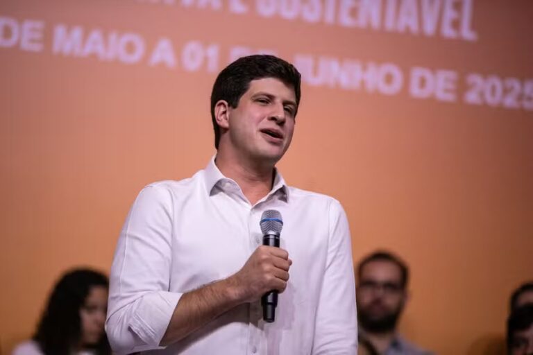 Vereador do Recife Acusa Prefeito João Campos de Propaganda Eleitoral Antecipada