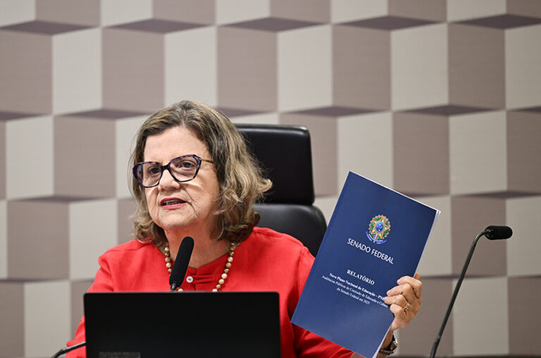 A Votação do Novo Plano Nacional de Educação Acontecerá Este Mês, Afirmou a Presidente da Comissão de Educação A Votação do Novo Plano Nacional de Educação Acontecerá Este Mês, Afirmou a Presidente da Comissão d