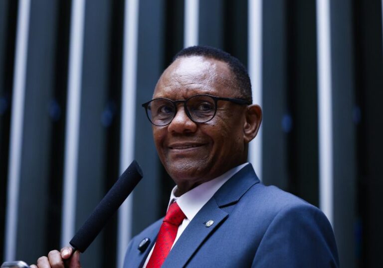 Câmara dos Deputados Aprova Gerontocídio: Crime Contra Idosos Ganha Definição Legal