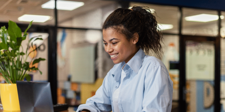 Empréstimos Consignados CLT: Um Ano de R$ 84 Bilhões e a Falta de Regulamentação do FGTS