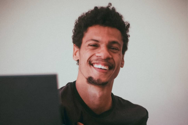 Família de ex-paratleta faz vaquinha para dignificar sepultamento em Recife Família de ex-paratleta faz vaquinha para dignificar sepultamento em Recife