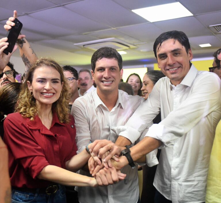 João Campos Oficializa Pré-Candidatura ao Governo de PE e Anuncia Aliança com Marília Arraes João Campos Oficializa Pré-Candidatura ao Governo de PE e Anuncia Aliança com Marília Arraes