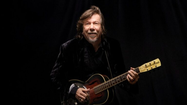 Lenine traz o show "EITA" a Recife: Prepare-se para uma Experiência Inesquecível