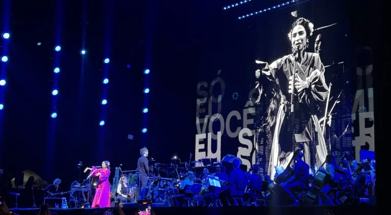 Marisa Monte Encanta em Pernambuco: Homenagens e Emoção no Palco da Turnê Phonica