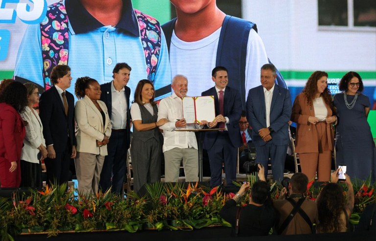 MEC Inaugura Mais de 100 Obras na Educação: Avanços em Todo o País MEC Inaugura Mais de 100 Obras na Educação: Avanços em Todo o País