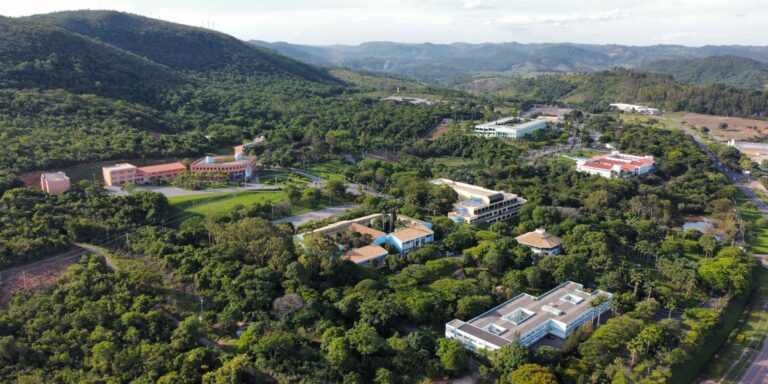 Ministério da Educação Impõe Sanções a Cursos de Medicina: Universidade de Itaúna Garante Direito de
