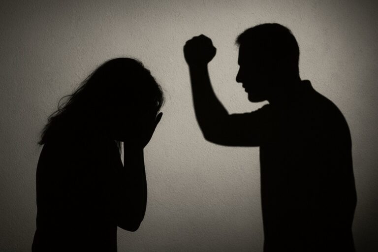 Mulher Encontra Marido em Festa com Outra e Sofre Agressões em Alta Floresta Mulher Encontra Marido em Festa com Outra e Sofre Agressões em Alta Floresta