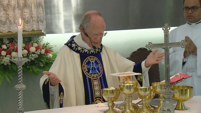 Padre Romeu da Fonte, o mais antigo da Arquidiocese de Olinda, morre aos 96 anos