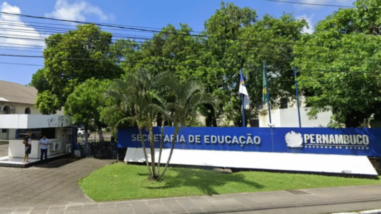 Pernambuco Estende Inscrições para 17 Mil Vagas em Cursos Gratuitos de Tecnologia Pernambuco Estende Inscrições para 17 Mil Vagas em Cursos Gratuitos de Tecnologia