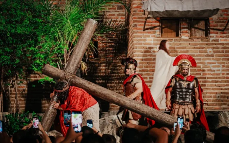 Raquel Lyra Valoriza Cultura e Turismo na Abertura da 57ª Paixão de Cristo de Nova Jerusalém