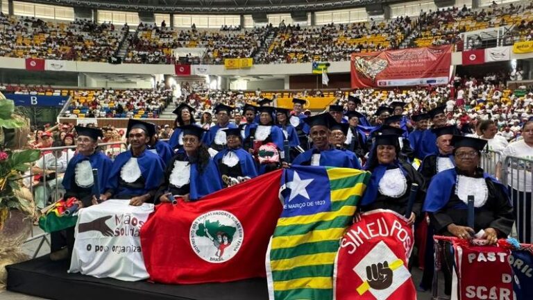 Recife Comemora 30 Mil Alfabetizados em Programa Social Transformador